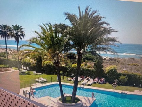 First photo of the property