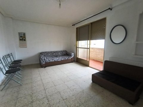 First photo of the property