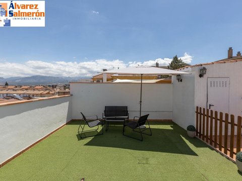 First photo of the property