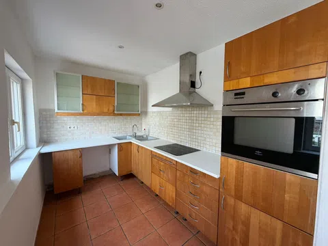 Fotografía del inmueble reportado: 1.075 €/mes — Girona, Girona