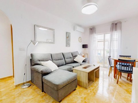 First photo of the property