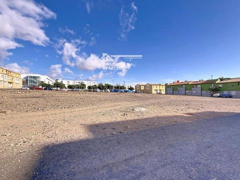 First photo of the property
