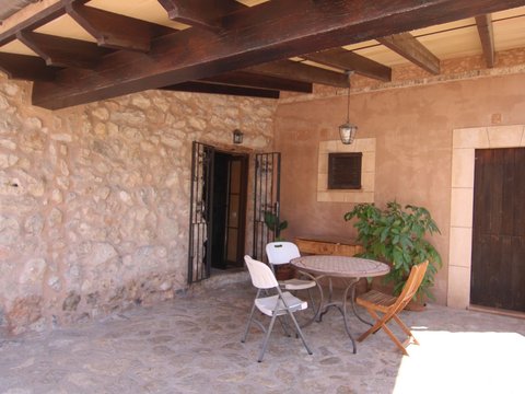 2-bedroom freehold villa in Calvià — photo 1 of 5