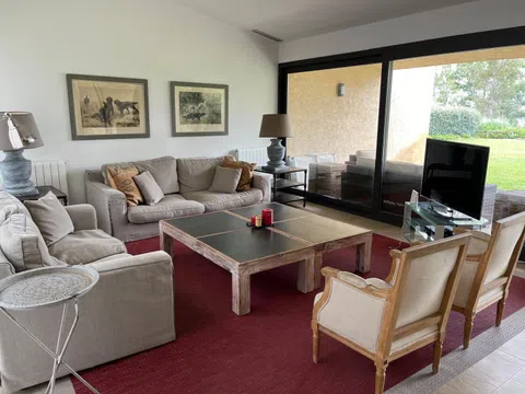 Fotografía del inmueble reportado: 2.300 €/mes — Cáceres, Cáceres