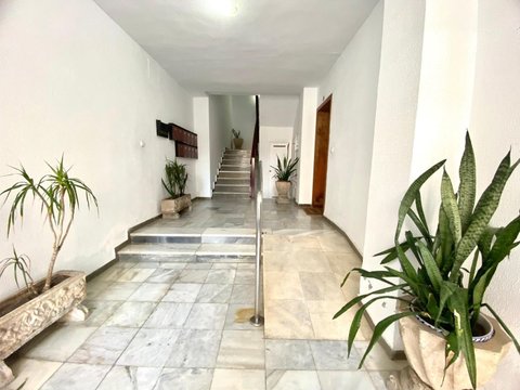 First photo of the property