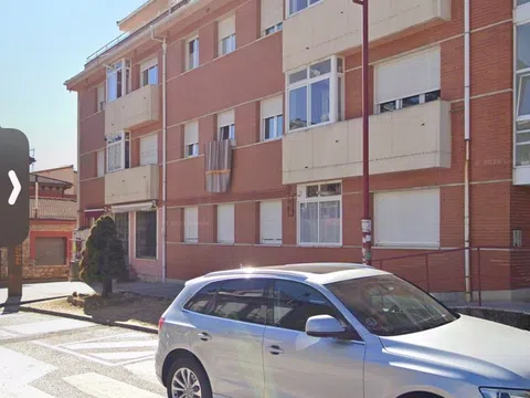 Fotografía del inmueble reportado: 550 €/mes — León, León