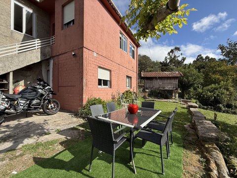 First photo of the property