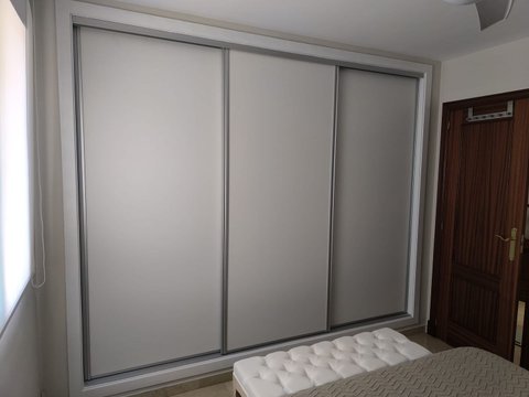First photo of the property
