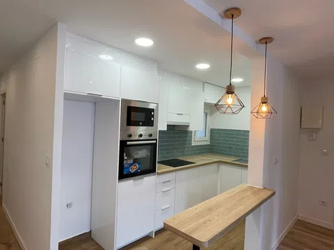 Fotografía del inmueble reportado: 850 €/mes — Girona, Girona