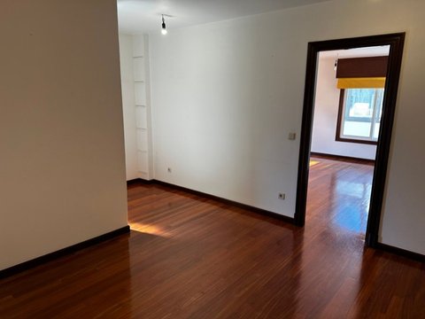 First photo of the property