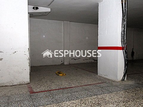 First photo of the property