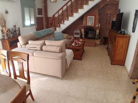 First photo of the property