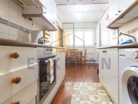 First photo of the property