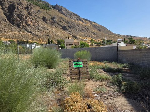 First photo of the property
