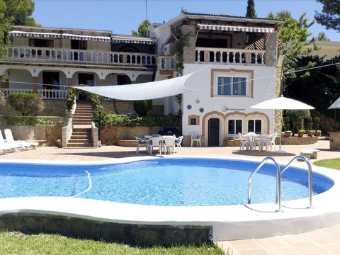5-bedroom freehold villa in Calvià — photo 1 of 1