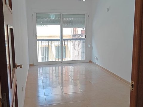 First photo of the property