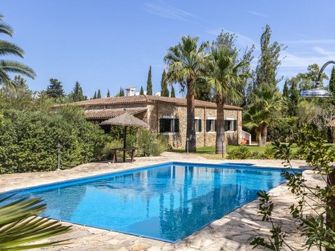 5-bedroom freehold villa in Pollença — photo 1 of 5
