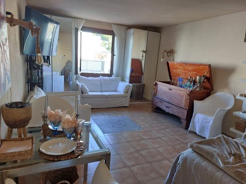 First photo of the property