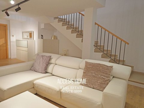 First photo of the property