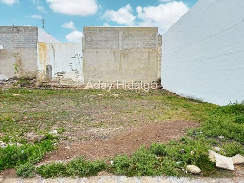First photo of the property
