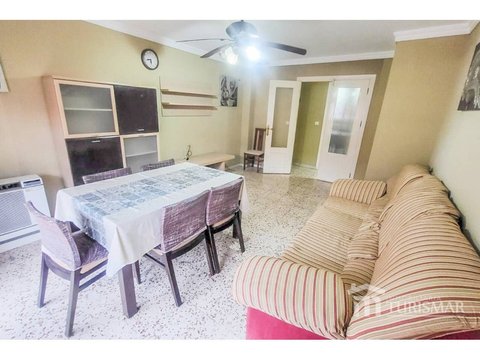 First photo of the property