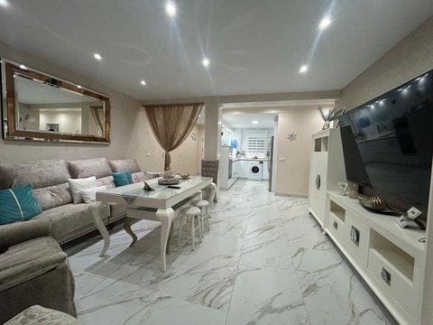First photo of the property