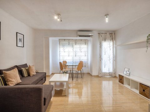 First photo of the property