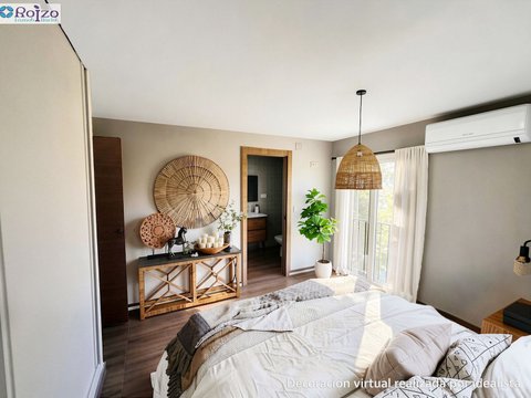 First photo of the property