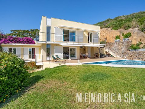 4-bedroom freehold villa in Maó — photo 1 of 5