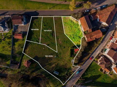 First photo of the property