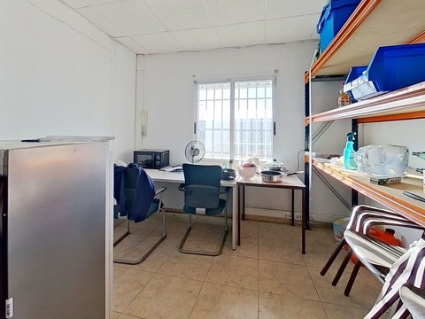 First photo of the property