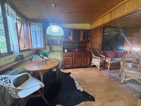 First photo of the property