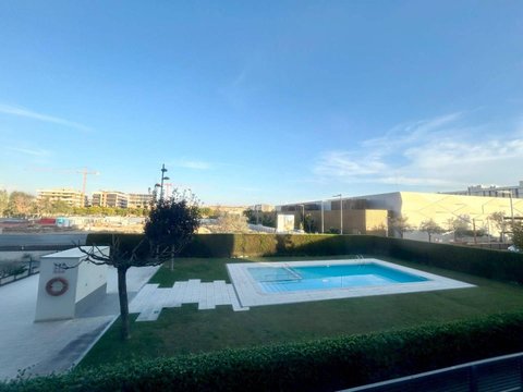 First photo of the property