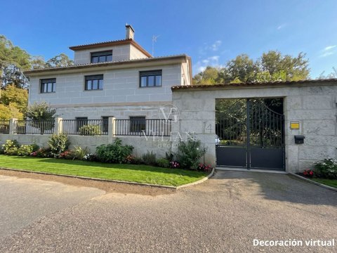 First photo of the property