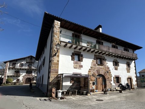 First photo of the property