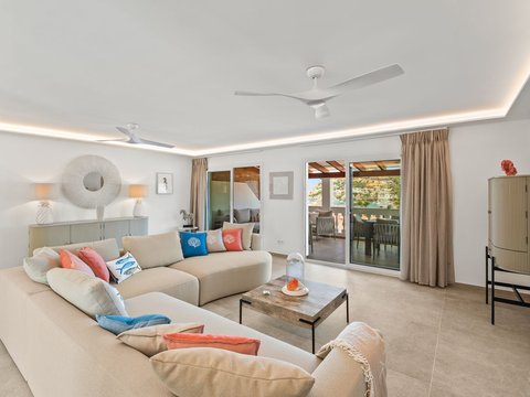4-bedroom freehold villa in Andratx — photo 1 of 5
