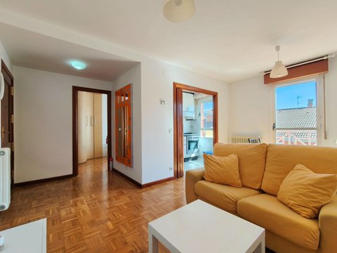 First photo of the property