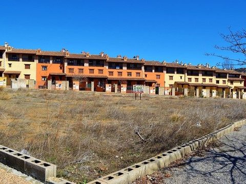 First photo of the property