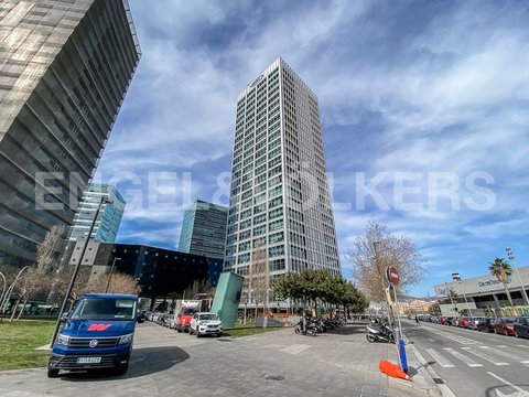 First photo of the property
