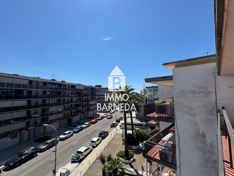 First photo of the property