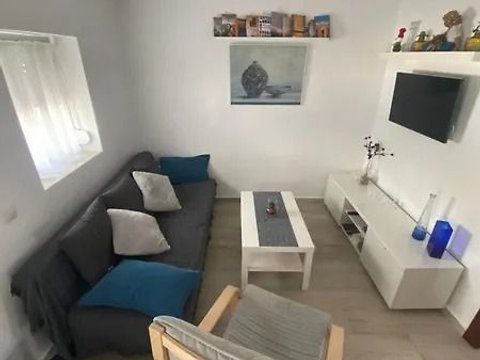 Перша фотографія об’єкта нерухомості