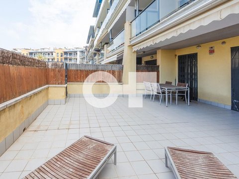 First photo of the property