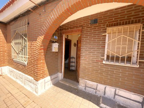 Перша фотографія об’єкта нерухомості