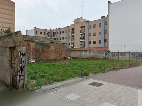 First photo of the property