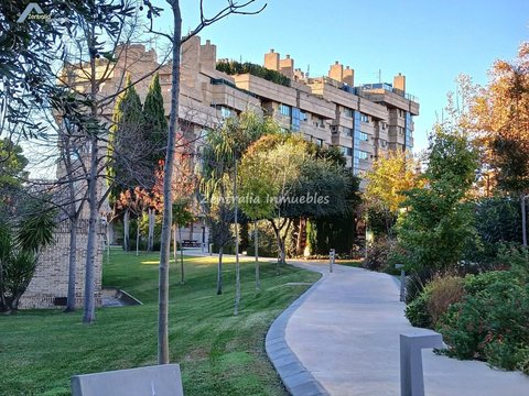 First photo of the property