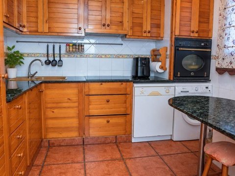 First photo of the property