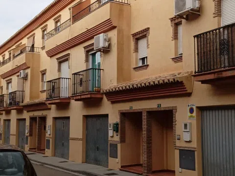 Fotografía del inmueble reportado: 850 €/mes — Granada, Granada