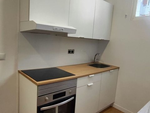 First photo of the property