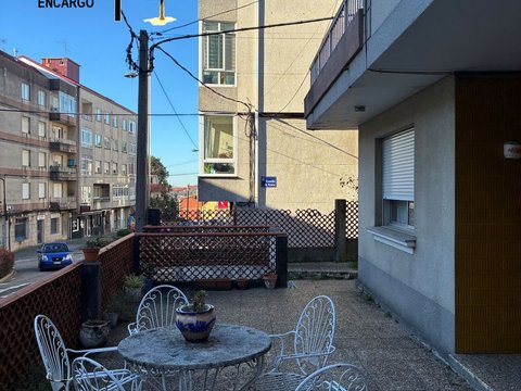First photo of the property