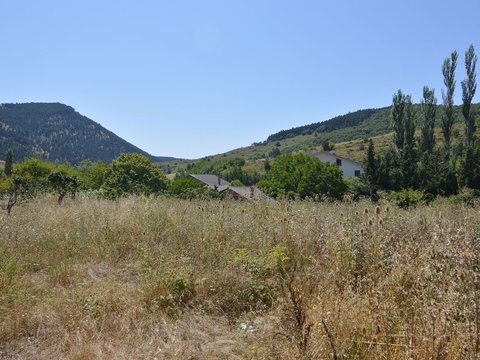 First photo of the property